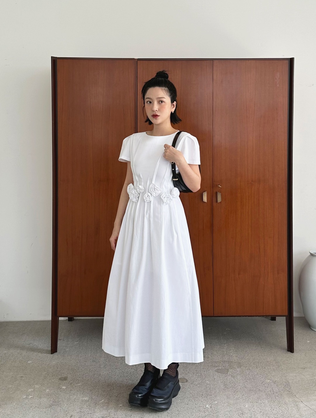 Hand Rose  Dress (Flat White)